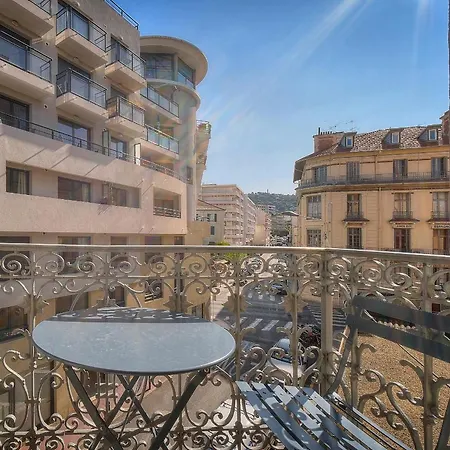 Superb Flat With 2 Bedrooms Near Palais Croisette 3p2 Apartment