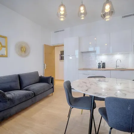 Superb Flat With 2 Bedrooms Near Palais Croisette 3p2 Cannes